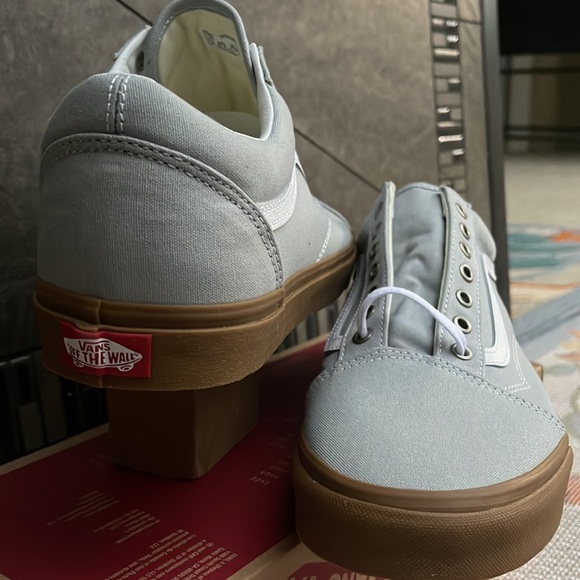 Vans WMNS Old Skool
(Gum) High Rise/True Wht
VN0A3WKT3ZC Sneakers - Picture 10 of 16